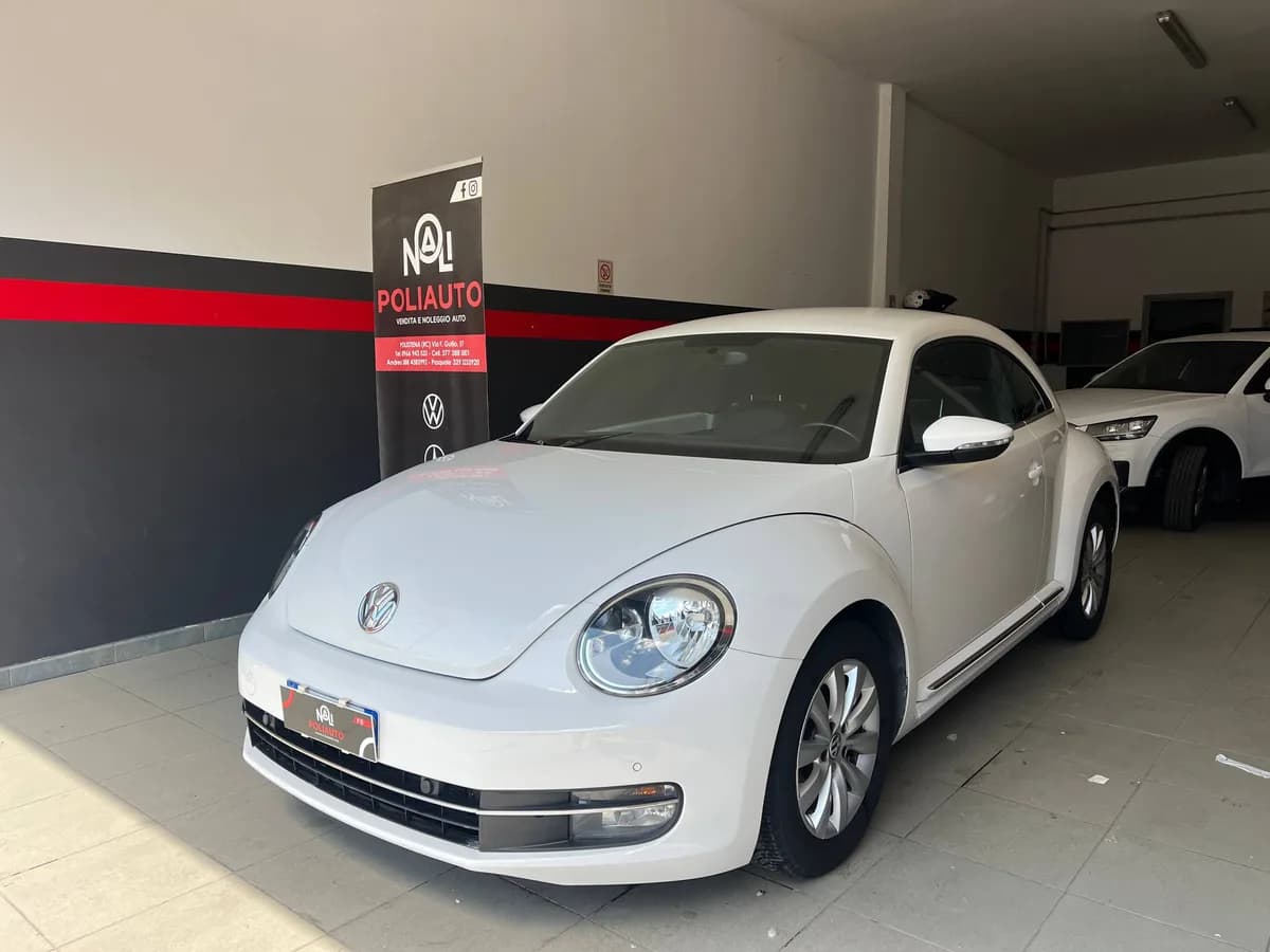 Volkswagen Maggiolino 1.6 tdi Design 105cv